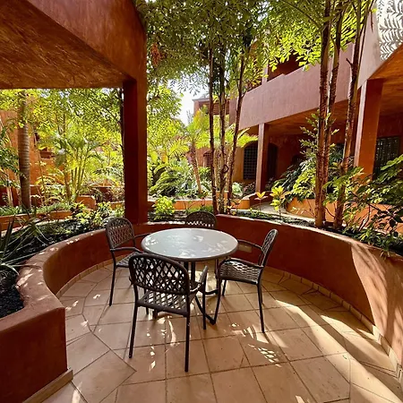 Bahia - 2 Bedroom Seafront Lejlighed *